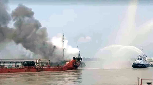 চট্টগ্রামে ট্যাংকারে অগ্নিকাণ্ডের ঘটনায় দুই মরদেহ উদ্ধার